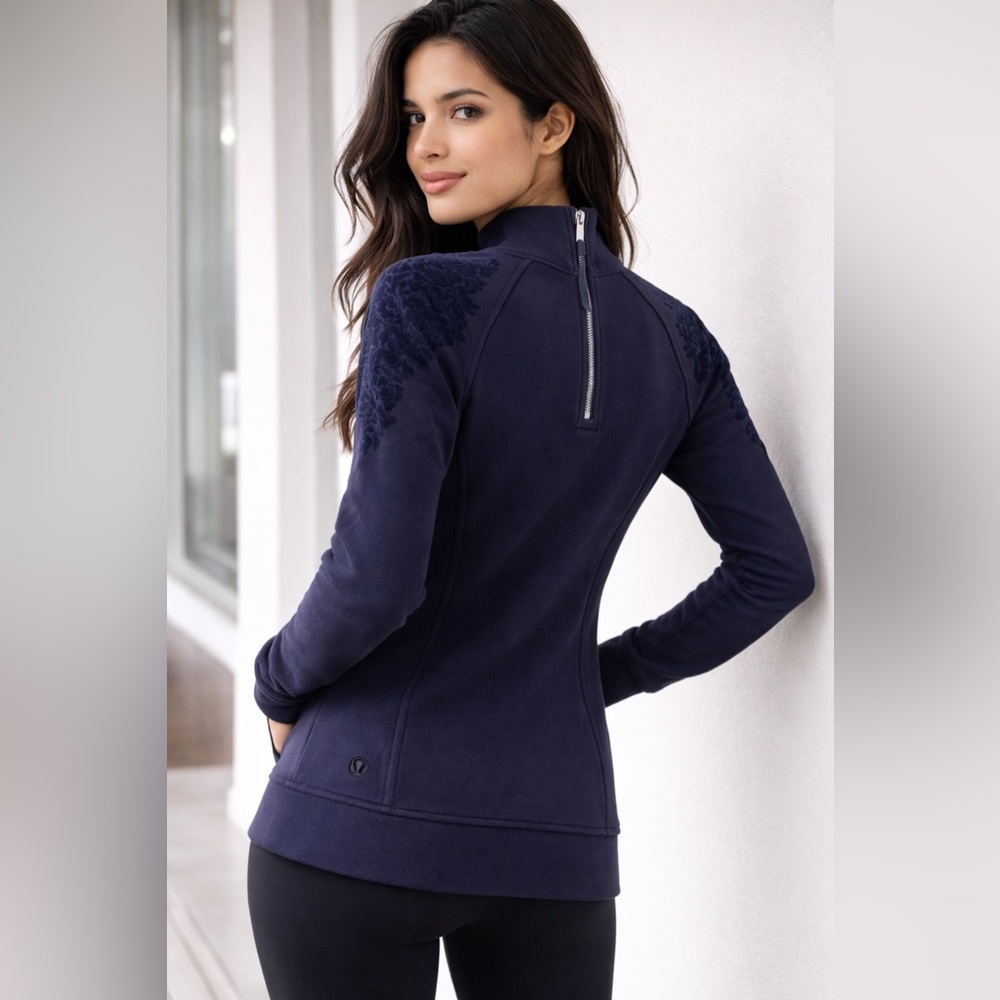 Lululemon Navy Back-Zip Pullover | Jacquard Sleeves | Size 4